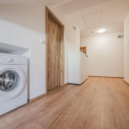 Flat Near Castle Stylish & Prime Location 2 Lejlighed *