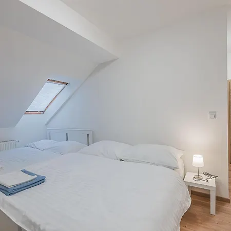 Andel,Smichov Flat, Fresh Bath, Portable Ac * Prag