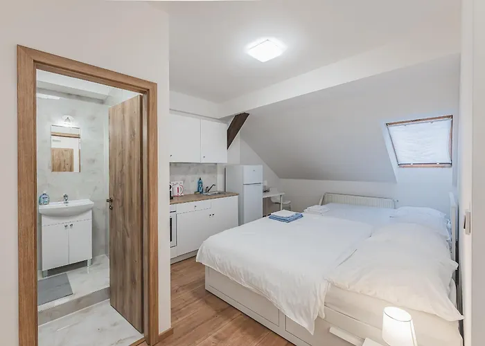 Flat Near Castle Stylish & Prime Location 2 프라하